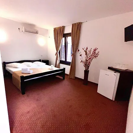 Complex Tropical Pensiune 3*